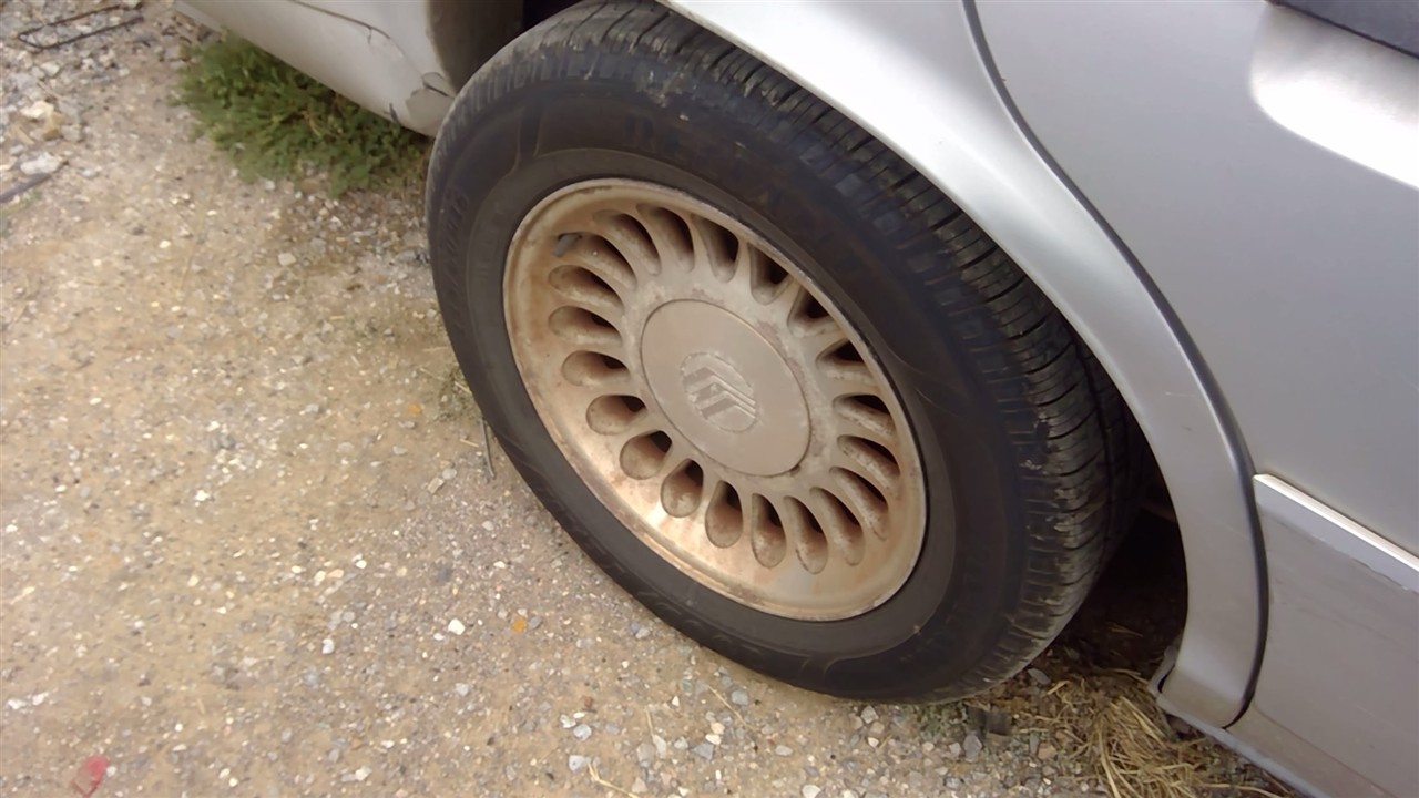 https://f005.backblazeb2.com/file/img-partshotlines-com/Inventory/EX366/Vehicle/10924_07.jpg