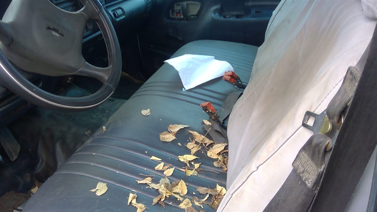 https://f005.backblazeb2.com/file/img-partshotlines-com/Inventory/EX366/Vehicle/10928_05.jpg