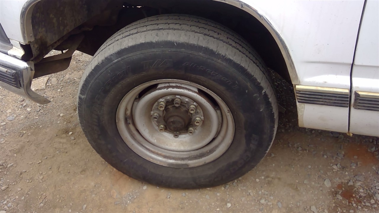 https://f005.backblazeb2.com/file/img-partshotlines-com/Inventory/EX366/Vehicle/10928_06.jpg