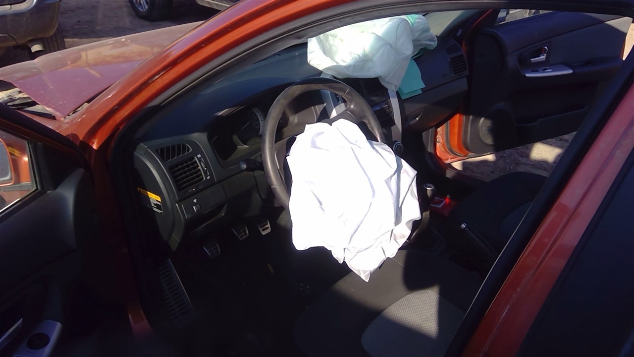 https://f005.backblazeb2.com/file/img-partshotlines-com/Inventory/EX366/Vehicle/10940_04.jpg