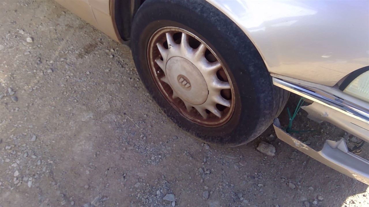 https://f005.backblazeb2.com/file/img-partshotlines-com/Inventory/EX366/Vehicle/10945_06.jpg