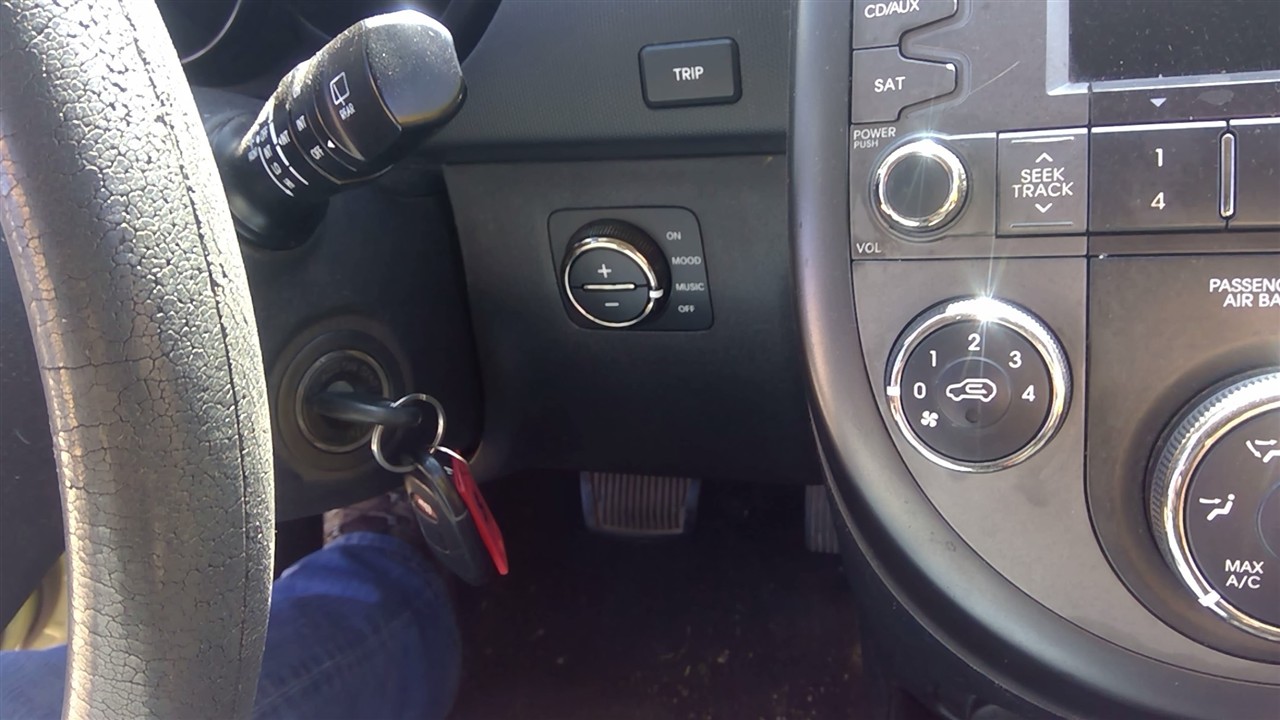 https://f005.backblazeb2.com/file/img-partshotlines-com/Inventory/EX366/Vehicle/10953_01.jpg
