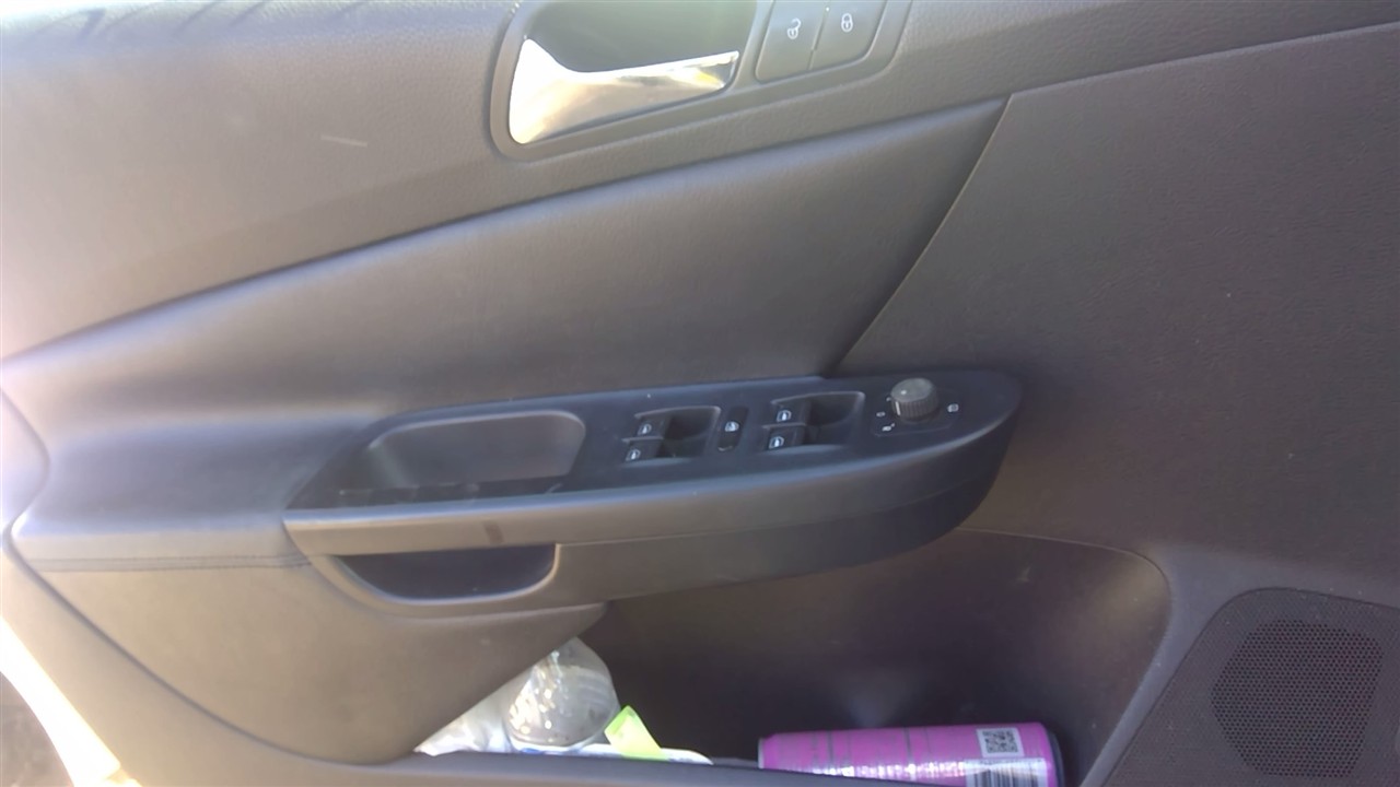 https://f005.backblazeb2.com/file/img-partshotlines-com/Inventory/EX366/Vehicle/10954_04.jpg