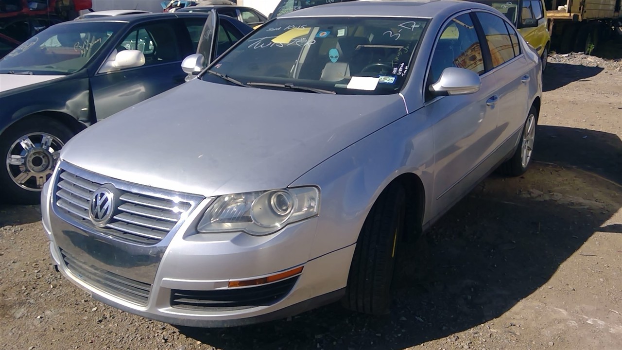 https://f005.backblazeb2.com/file/img-partshotlines-com/Inventory/EX366/Vehicle/10954_06.jpg