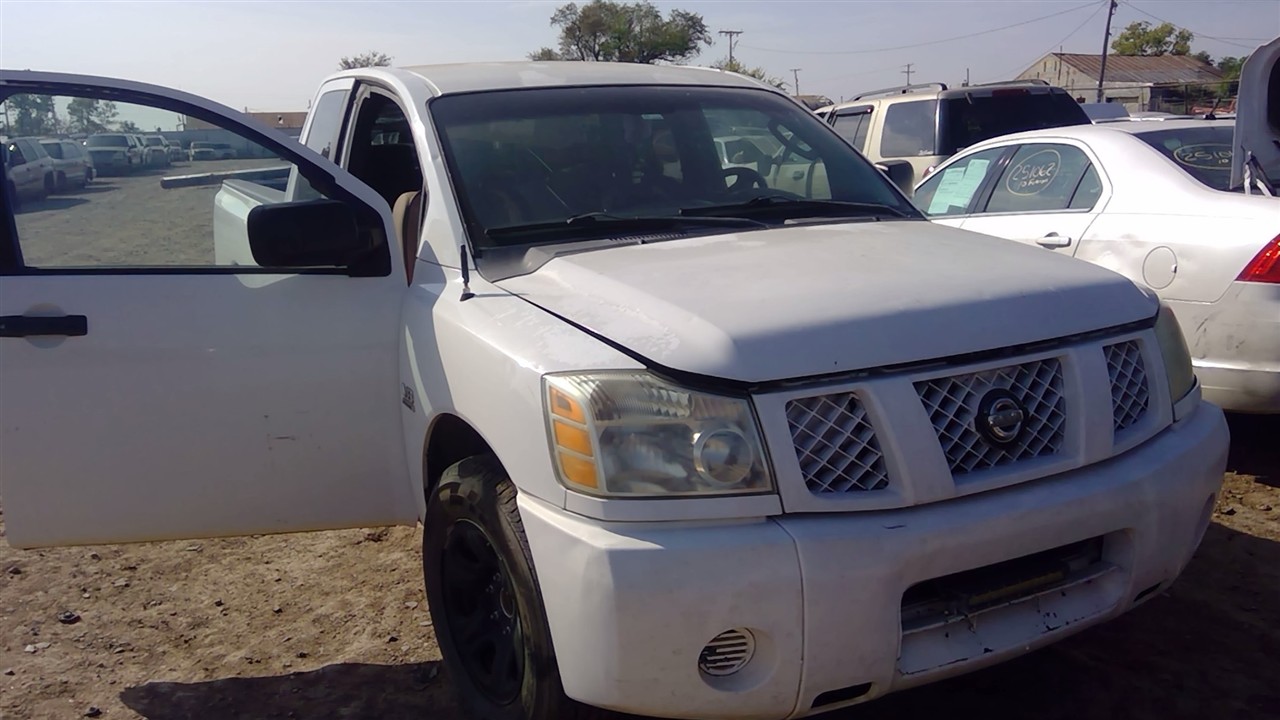 https://f005.backblazeb2.com/file/img-partshotlines-com/Inventory/EX366/Vehicle/10962_06.jpg
