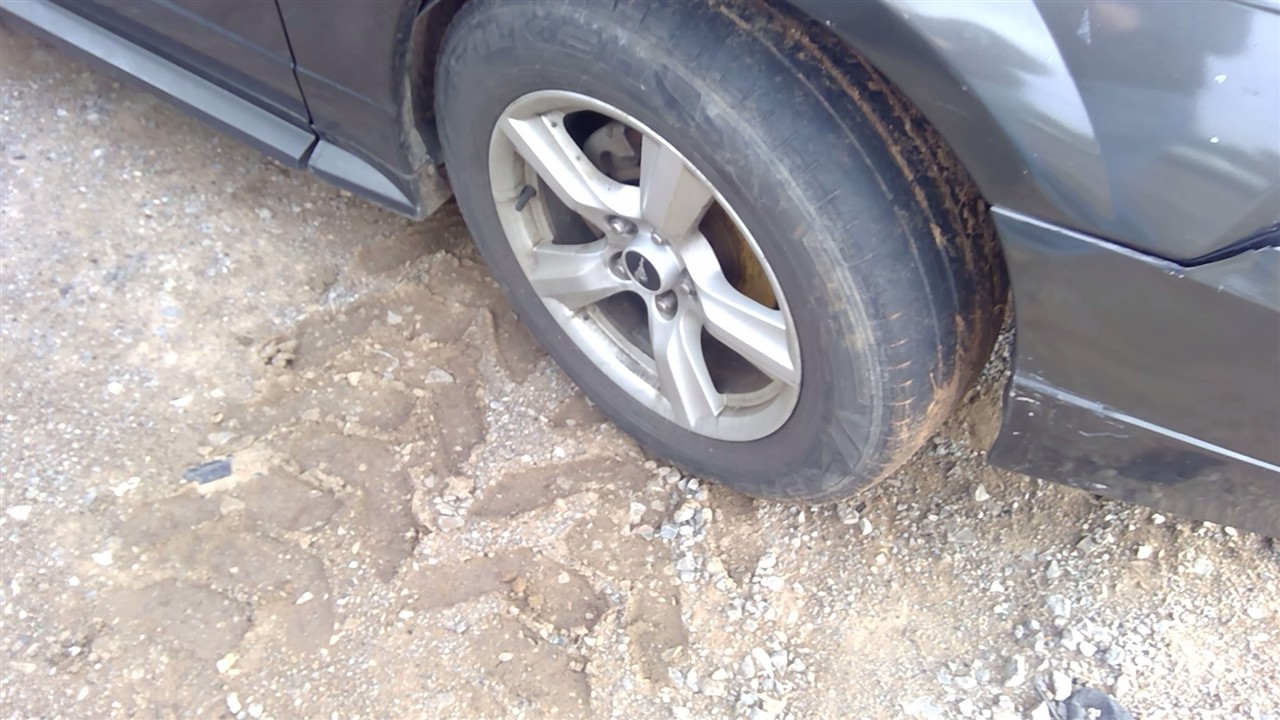 https://f005.backblazeb2.com/file/img-partshotlines-com/Inventory/EX366/Vehicle/10972_06.jpg