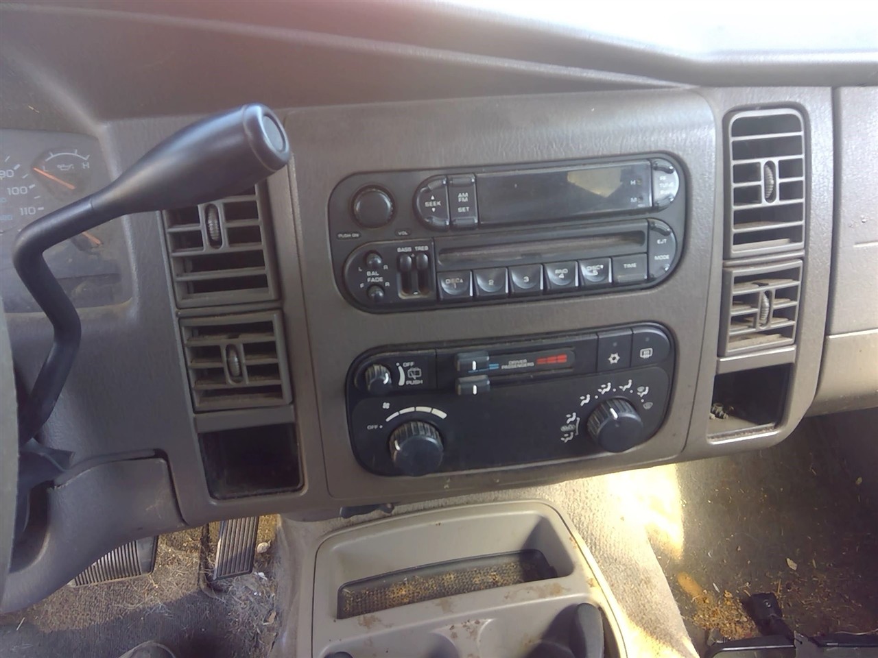https://f005.backblazeb2.com/file/img-partshotlines-com/Inventory/EX366/Vehicle/10992_01.jpg