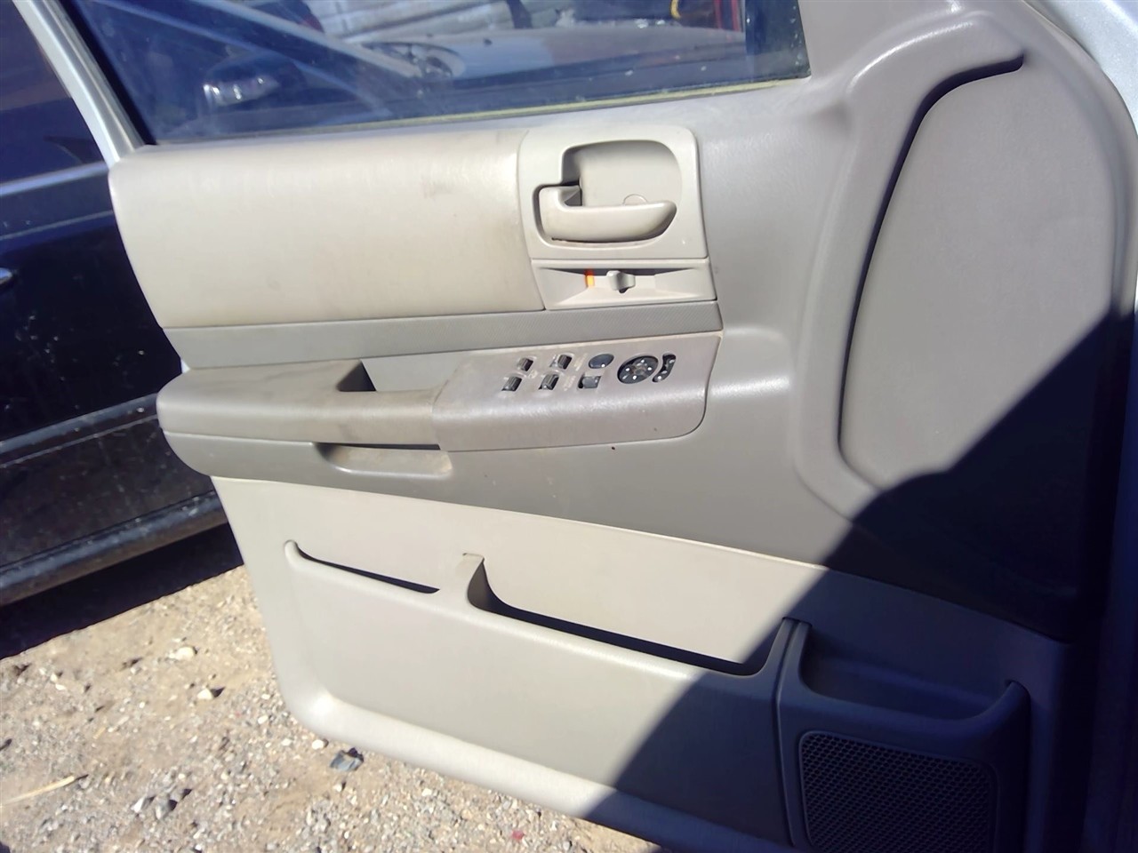 https://f005.backblazeb2.com/file/img-partshotlines-com/Inventory/EX366/Vehicle/10992_03.jpg