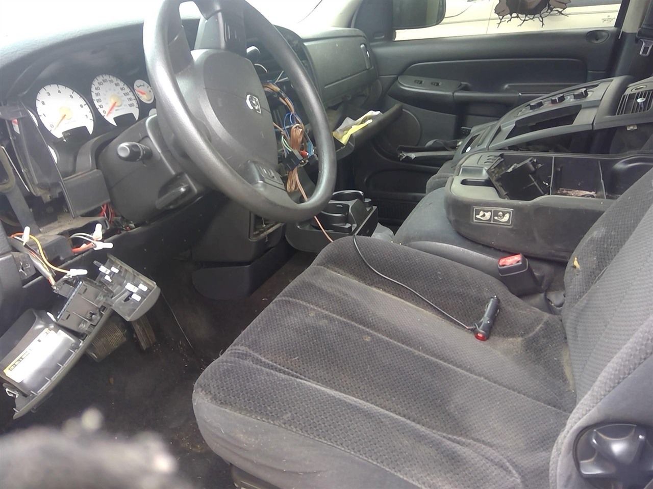 https://f005.backblazeb2.com/file/img-partshotlines-com/Inventory/EX366/Vehicle/11025_01.jpg