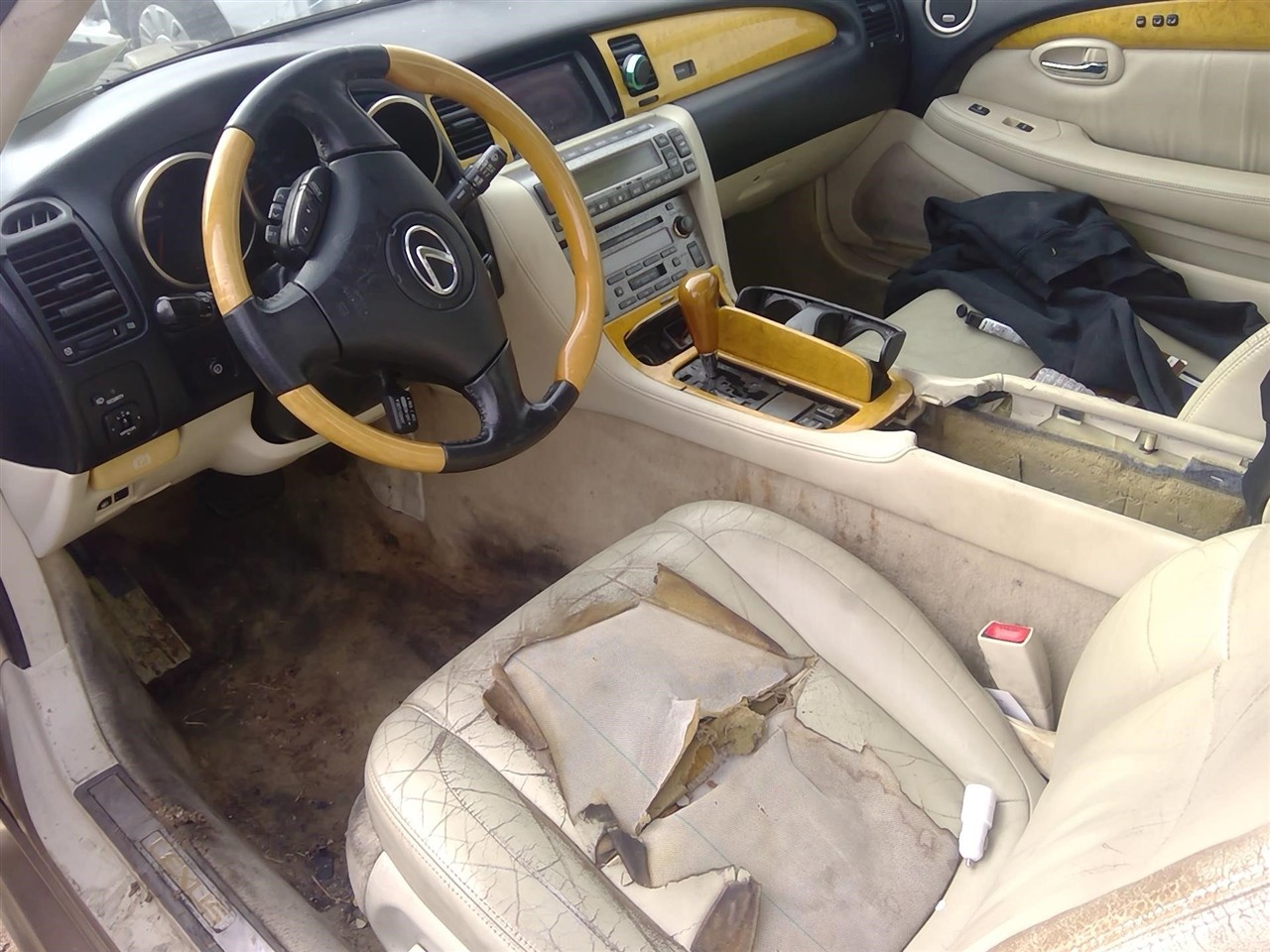 https://f005.backblazeb2.com/file/img-partshotlines-com/Inventory/EX366/Vehicle/11063_04.jpg