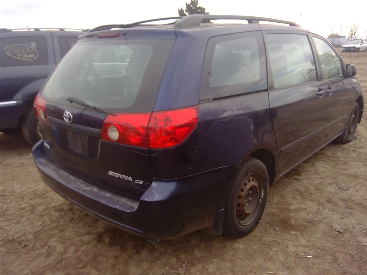 https://f005.backblazeb2.com/file/img-partshotlines-com/Inventory/EX366/Vehicle/11086_06.jpg
