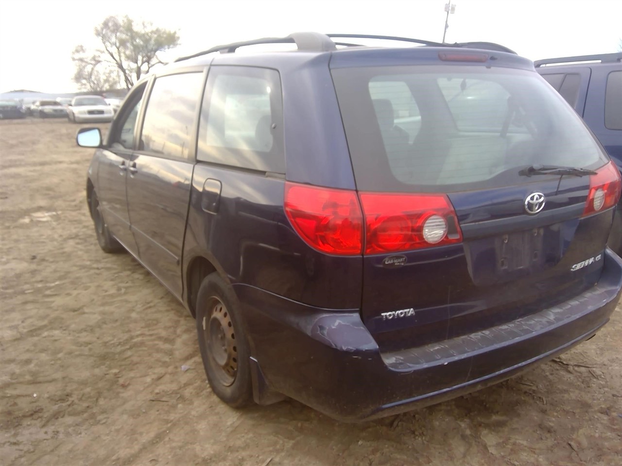 https://f005.backblazeb2.com/file/img-partshotlines-com/Inventory/EX366/Vehicle/11086_07.jpg