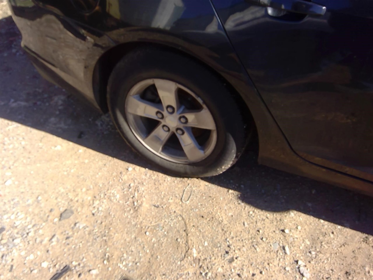 https://f005.backblazeb2.com/file/img-partshotlines-com/Inventory/EX366/Vehicle/11142_04.jpg