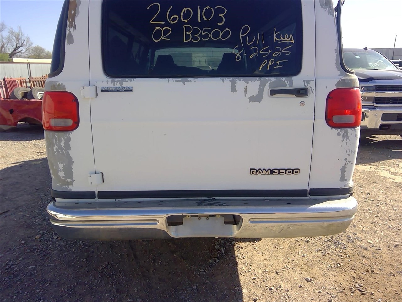 https://f005.backblazeb2.com/file/img-partshotlines-com/Inventory/EX366/Vehicle/11230_08.jpg