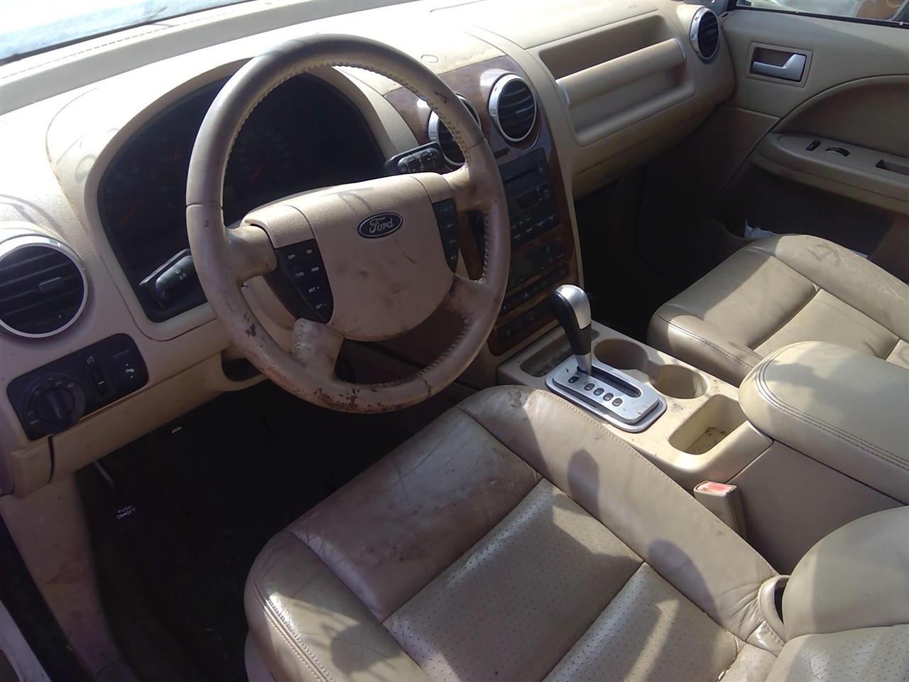 https://f005.backblazeb2.com/file/img-partshotlines-com/Inventory/EX366/Vehicle/11266_02.jpg