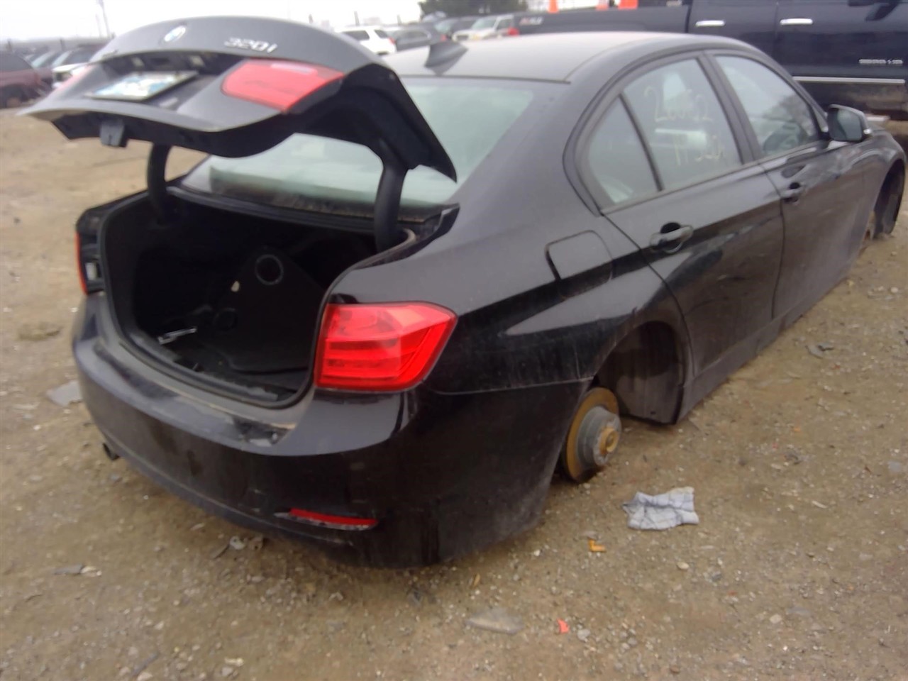 https://f005.backblazeb2.com/file/img-partshotlines-com/Inventory/EX366/Vehicle/11276_06.jpg