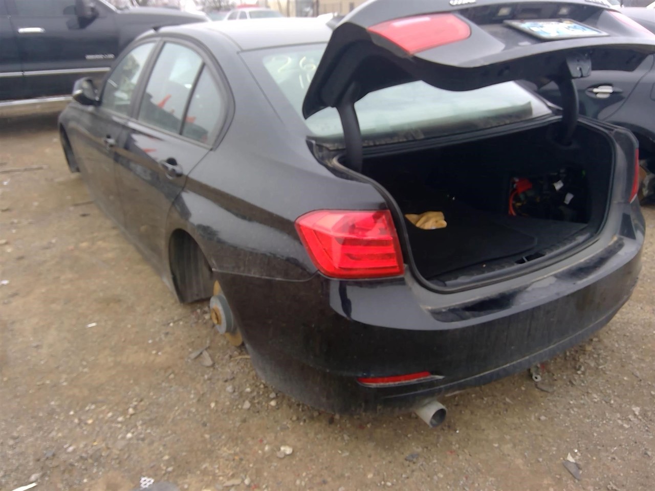 https://f005.backblazeb2.com/file/img-partshotlines-com/Inventory/EX366/Vehicle/11276_07.jpg