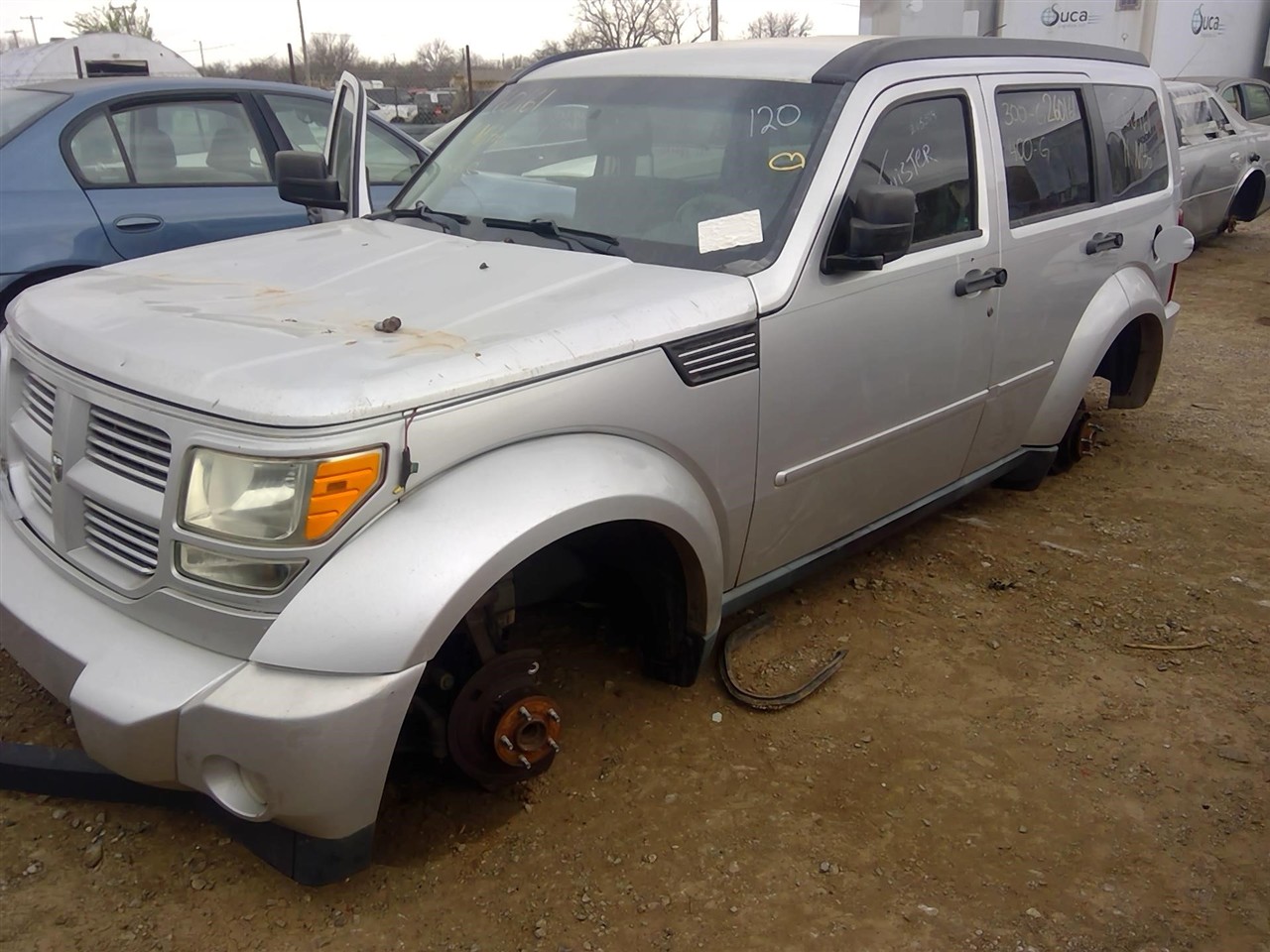 https://f005.backblazeb2.com/file/img-partshotlines-com/Inventory/EX366/Vehicle/11282_04.jpg
