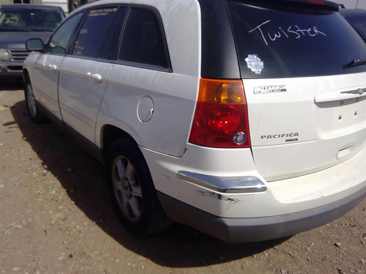 https://f005.backblazeb2.com/file/img-partshotlines-com/Inventory/EX366/Vehicle/11319_06.jpg