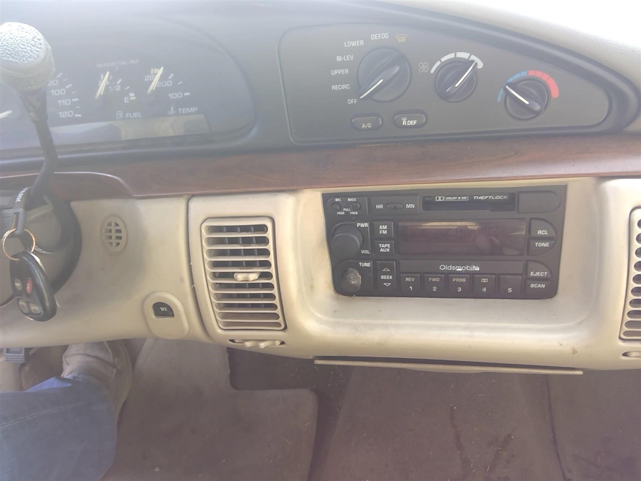 https://f005.backblazeb2.com/file/img-partshotlines-com/Inventory/EX366/Vehicle/11332_01.jpg