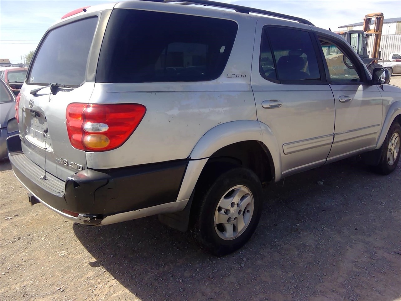 https://f005.backblazeb2.com/file/img-partshotlines-com/Inventory/EX366/Vehicle/11358_06.jpg
