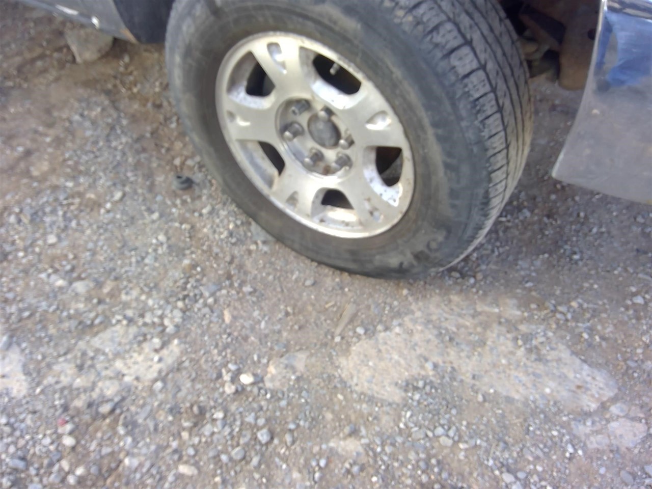 https://f005.backblazeb2.com/file/img-partshotlines-com/Inventory/EX366/Vehicle/11394_06.jpg