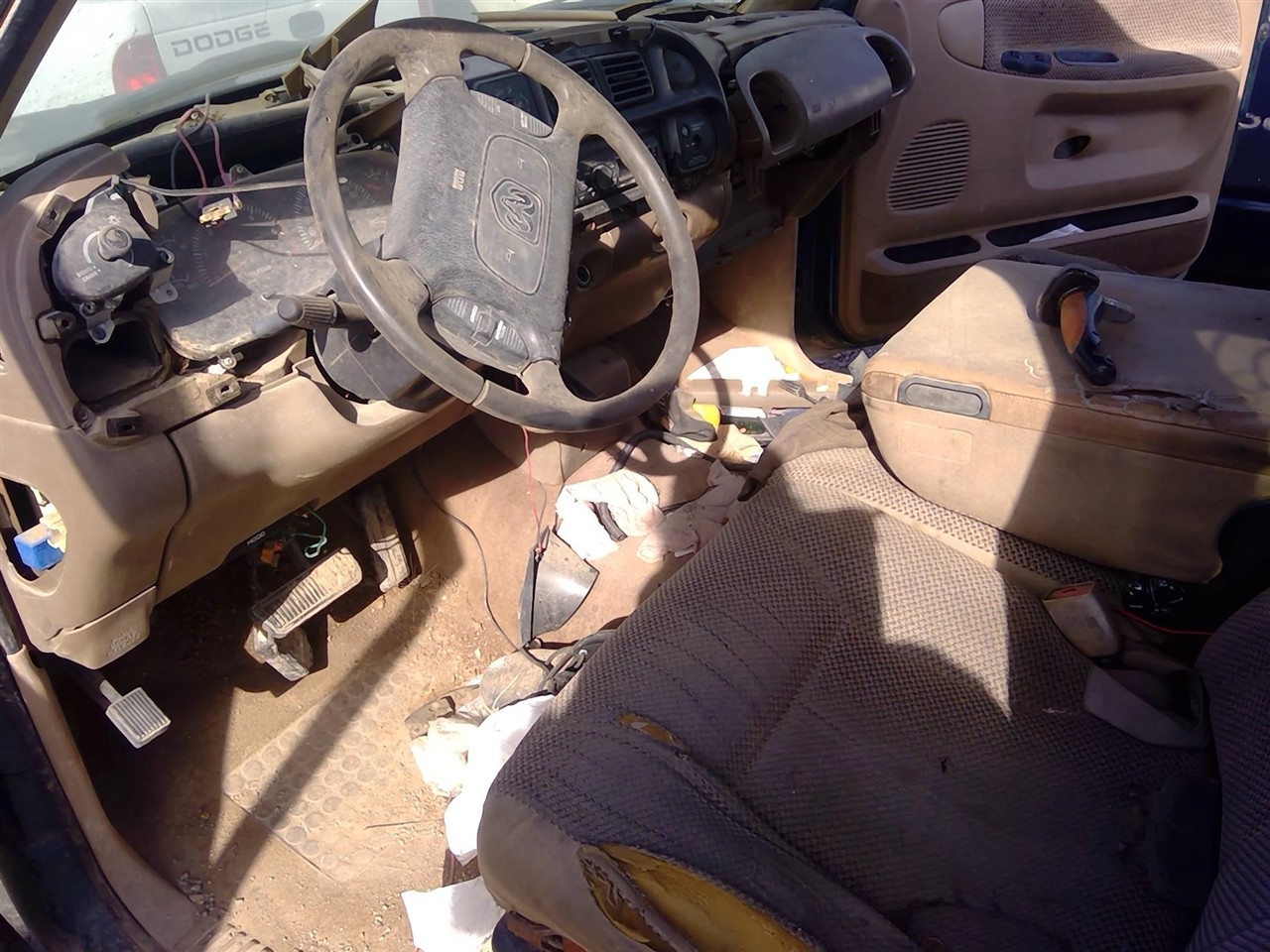 https://f005.backblazeb2.com/file/img-partshotlines-com/Inventory/EX366/Vehicle/11396_02.jpg