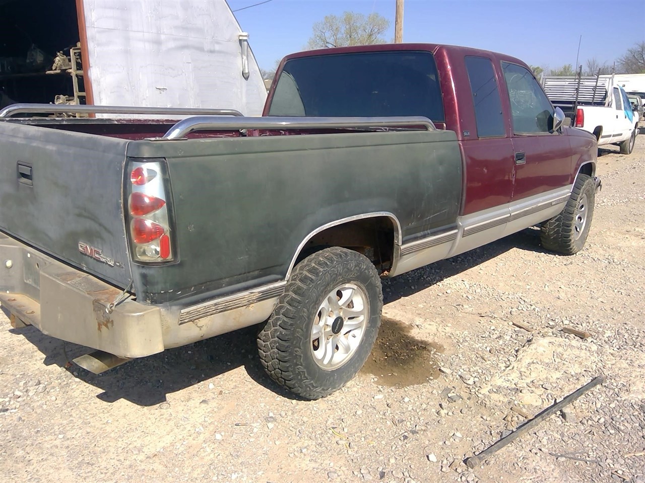 https://f005.backblazeb2.com/file/img-partshotlines-com/Inventory/EX366/Vehicle/11400_05.jpg