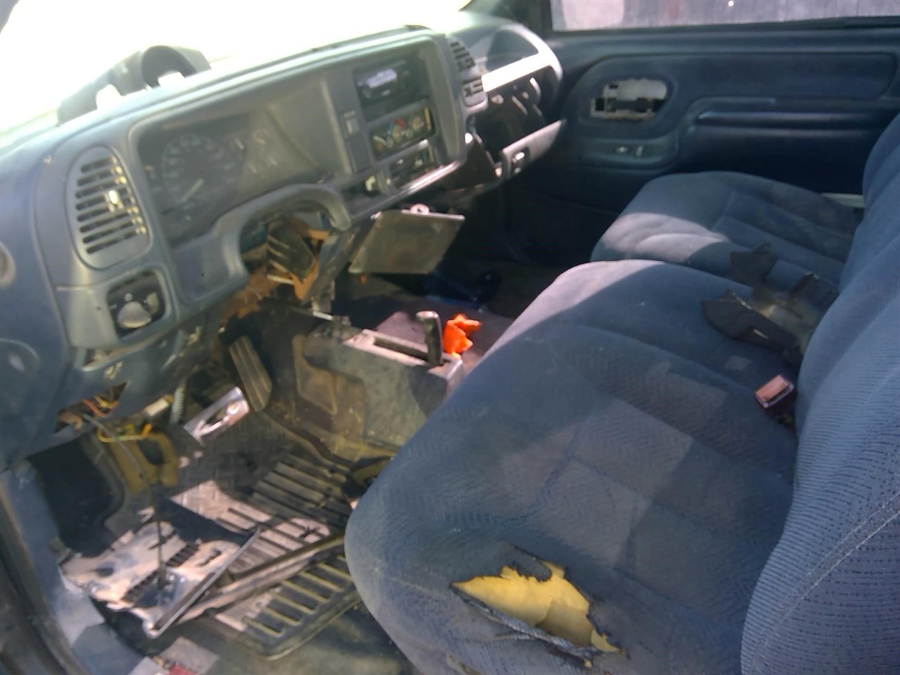 https://f005.backblazeb2.com/file/img-partshotlines-com/Inventory/EX366/Vehicle/11401_01.jpg