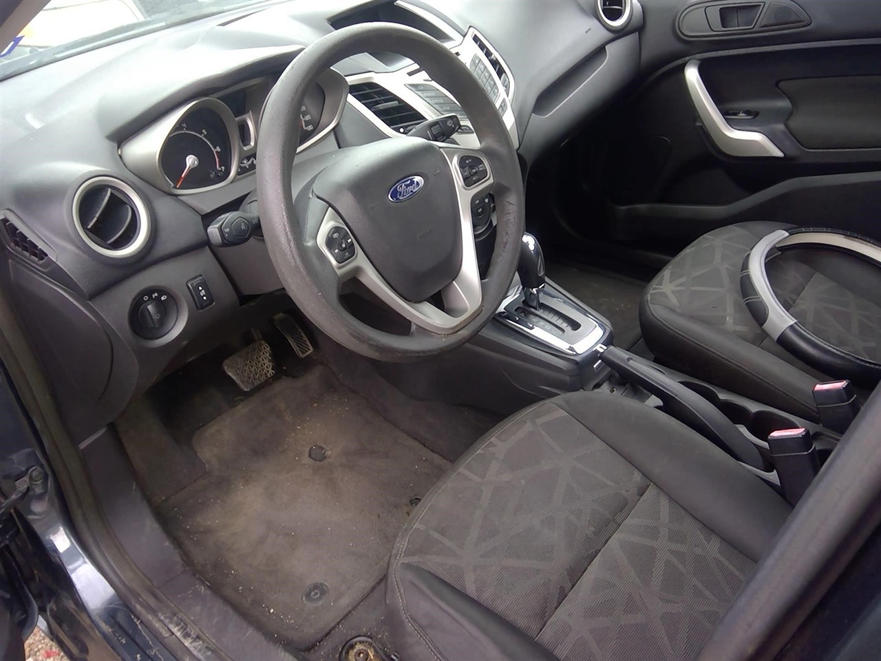 https://f005.backblazeb2.com/file/img-partshotlines-com/Inventory/EX366/Vehicle/11435_03.jpg