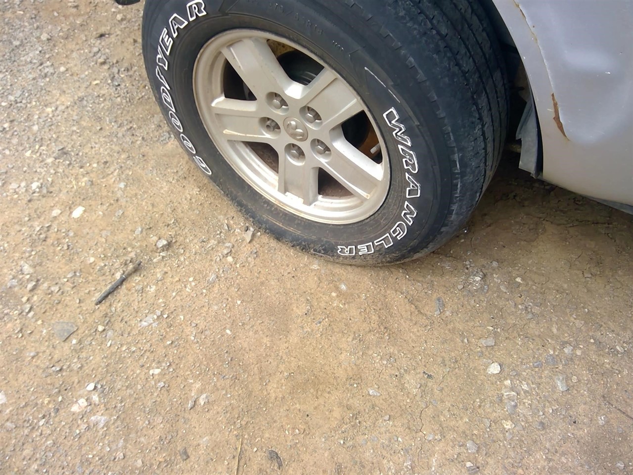 https://f005.backblazeb2.com/file/img-partshotlines-com/Inventory/EX366/Vehicle/11466_06.jpg