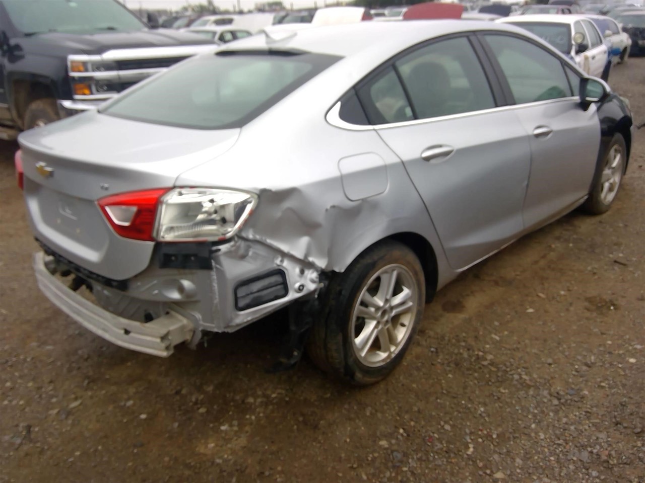 https://f005.backblazeb2.com/file/img-partshotlines-com/Inventory/EX366/Vehicle/11469_07.jpg