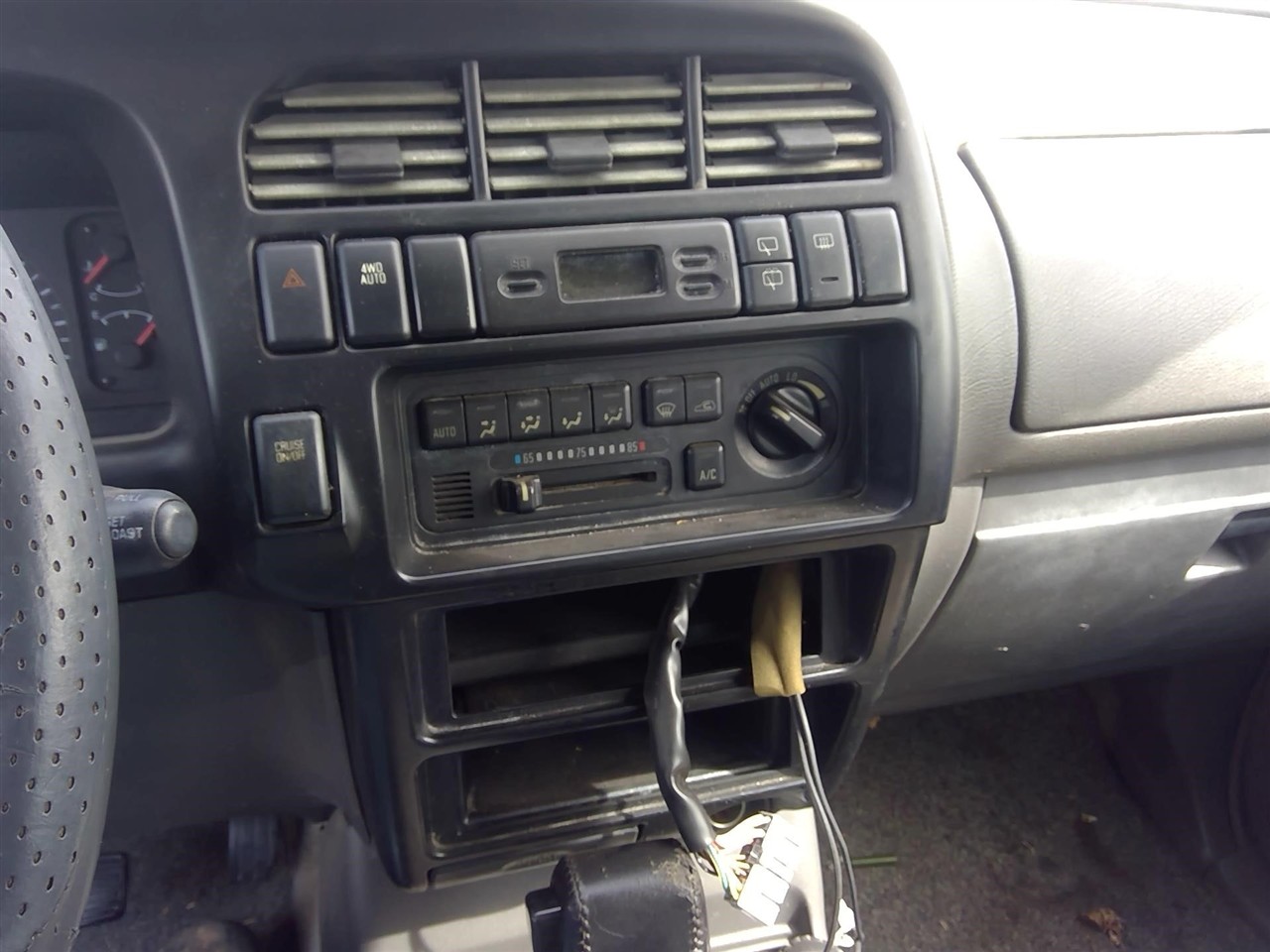 https://f005.backblazeb2.com/file/img-partshotlines-com/Inventory/EX366/Vehicle/11471_01.jpg