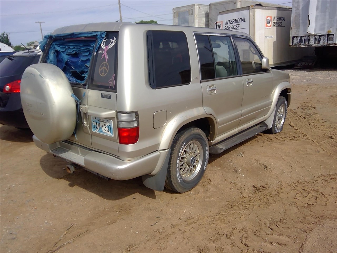 https://f005.backblazeb2.com/file/img-partshotlines-com/Inventory/EX366/Vehicle/11471_07.jpg