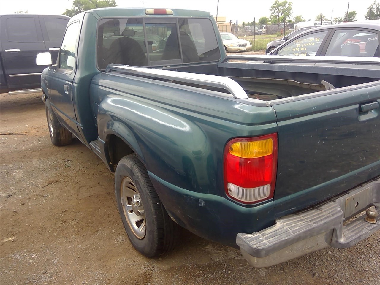 https://f005.backblazeb2.com/file/img-partshotlines-com/Inventory/EX366/Vehicle/11476_05.jpg