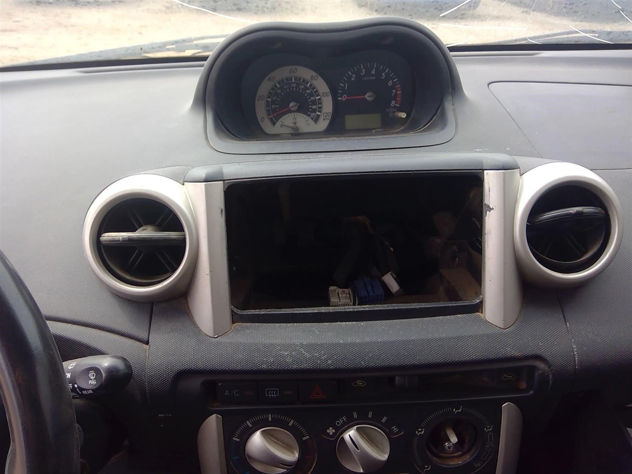 https://f005.backblazeb2.com/file/img-partshotlines-com/Inventory/EX366/Vehicle/11490_02.jpg