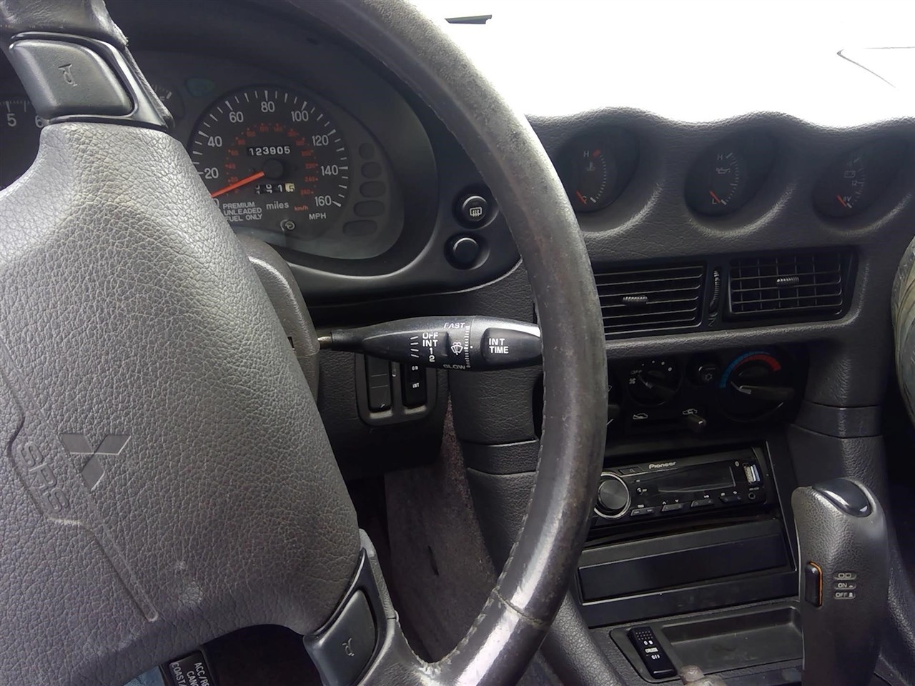 https://f005.backblazeb2.com/file/img-partshotlines-com/Inventory/EX366/Vehicle/11492_01.jpg