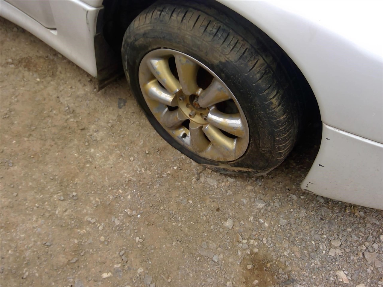 https://f005.backblazeb2.com/file/img-partshotlines-com/Inventory/EX366/Vehicle/11492_07.jpg