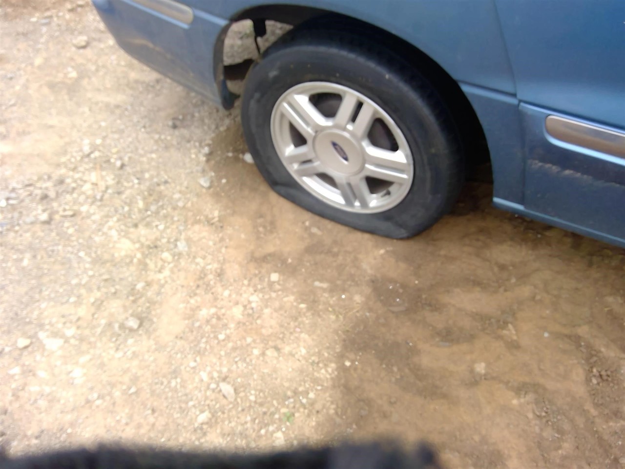 https://f005.backblazeb2.com/file/img-partshotlines-com/Inventory/EX366/Vehicle/11512_08.jpg