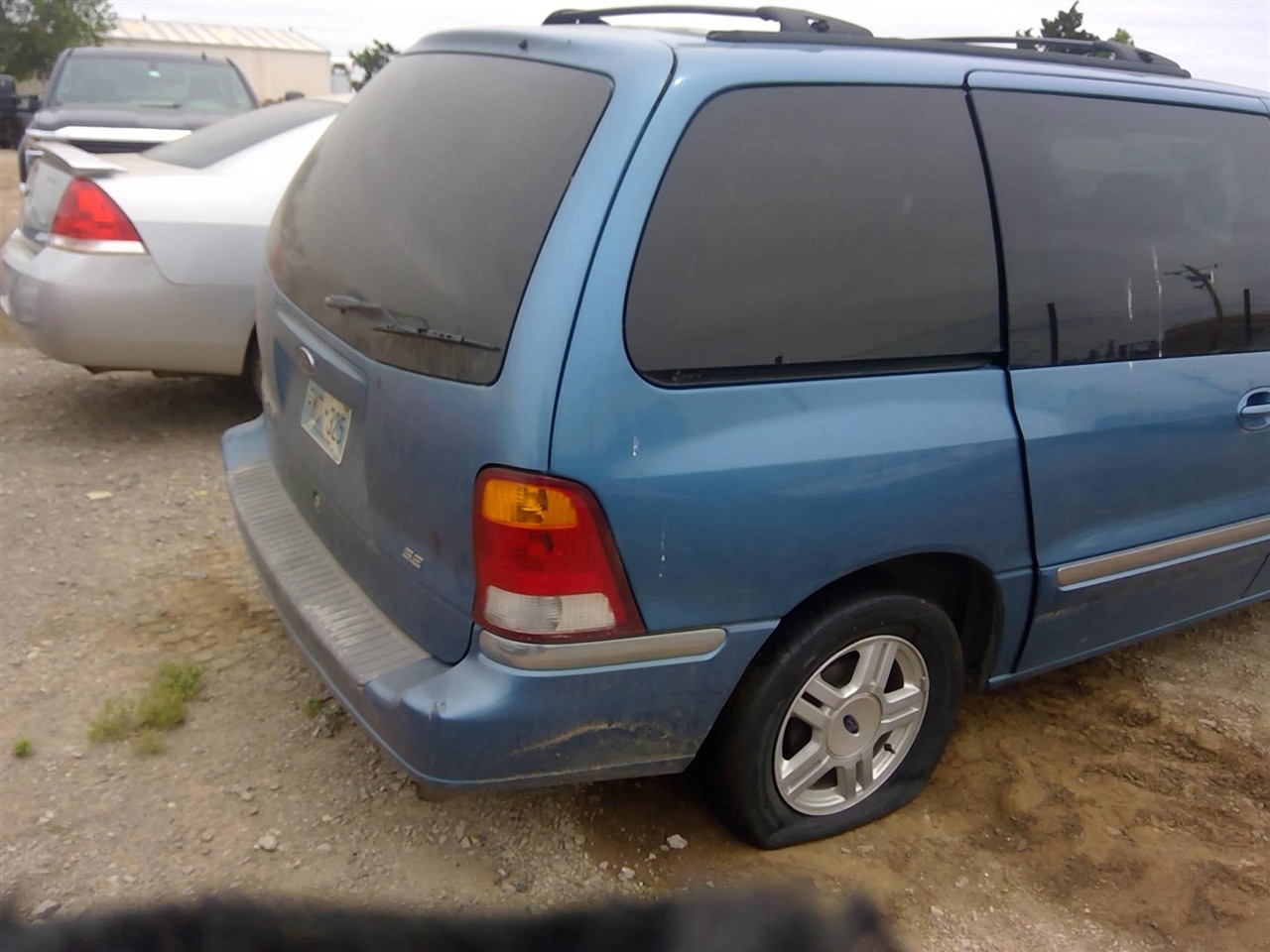 https://f005.backblazeb2.com/file/img-partshotlines-com/Inventory/EX366/Vehicle/11512_09.jpg