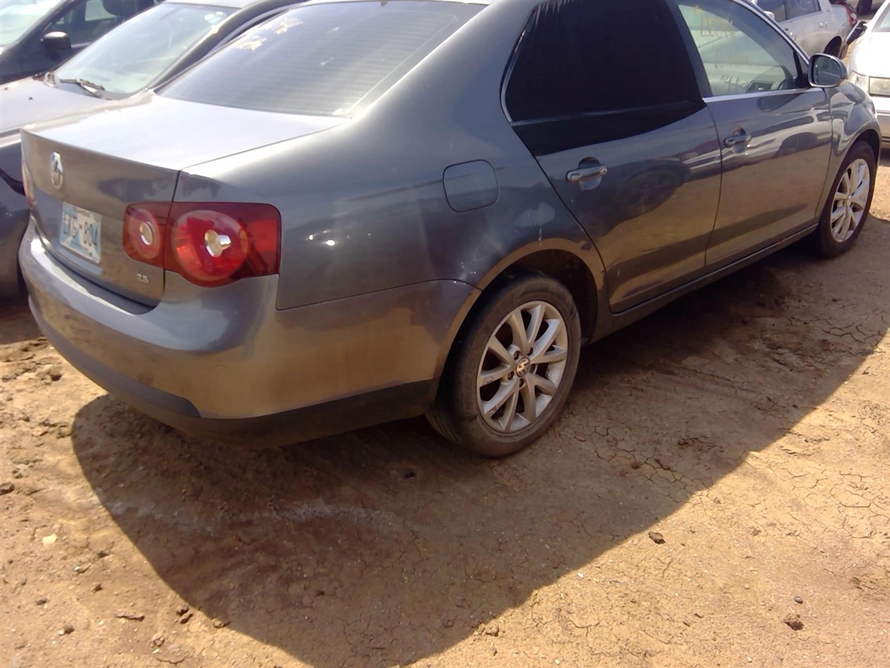 https://f005.backblazeb2.com/file/img-partshotlines-com/Inventory/EX366/Vehicle/11577_05.jpg