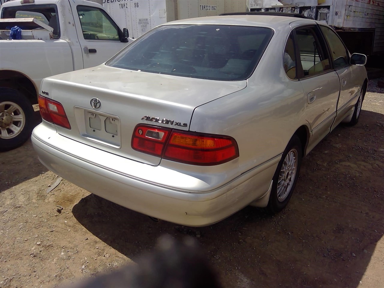 https://f005.backblazeb2.com/file/img-partshotlines-com/Inventory/EX366/Vehicle/11595_06.jpg