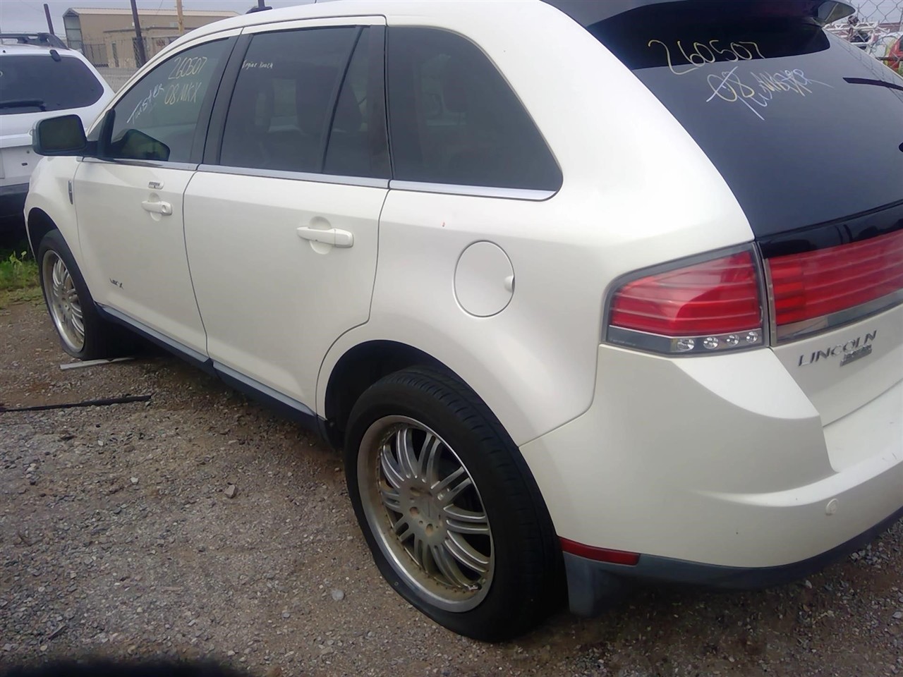 https://f005.backblazeb2.com/file/img-partshotlines-com/Inventory/EX366/Vehicle/11636_06.jpg