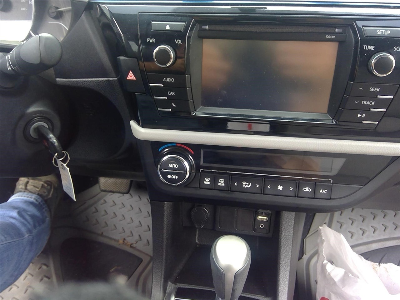 https://f005.backblazeb2.com/file/img-partshotlines-com/Inventory/EX366/Vehicle/11660_01.jpg