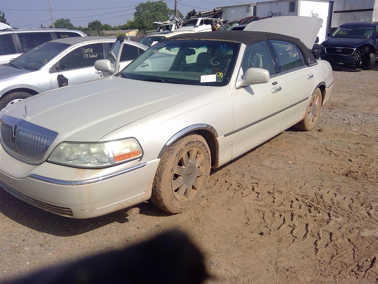 https://f005.backblazeb2.com/file/img-partshotlines-com/Inventory/EX366/Vehicle/11669_04.jpg