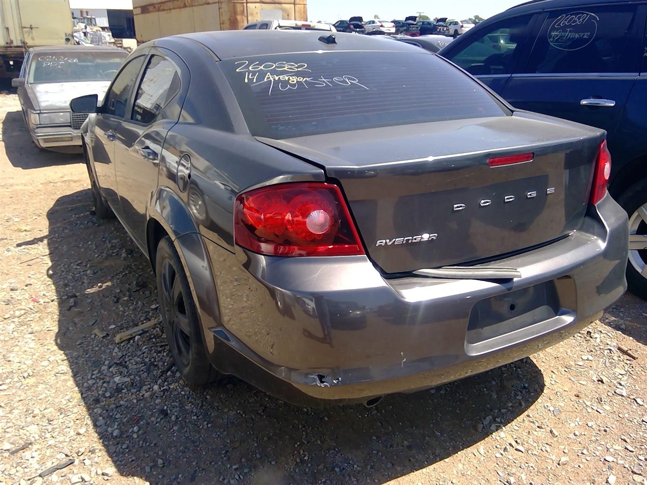 https://f005.backblazeb2.com/file/img-partshotlines-com/Inventory/EX366/Vehicle/11717_06.jpg