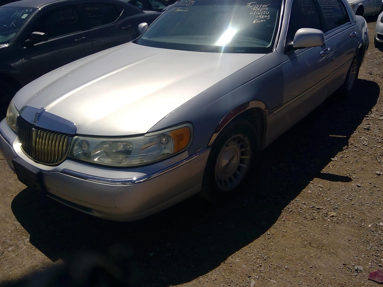 https://f005.backblazeb2.com/file/img-partshotlines-com/Inventory/EX366/Vehicle/11718_04.jpg
