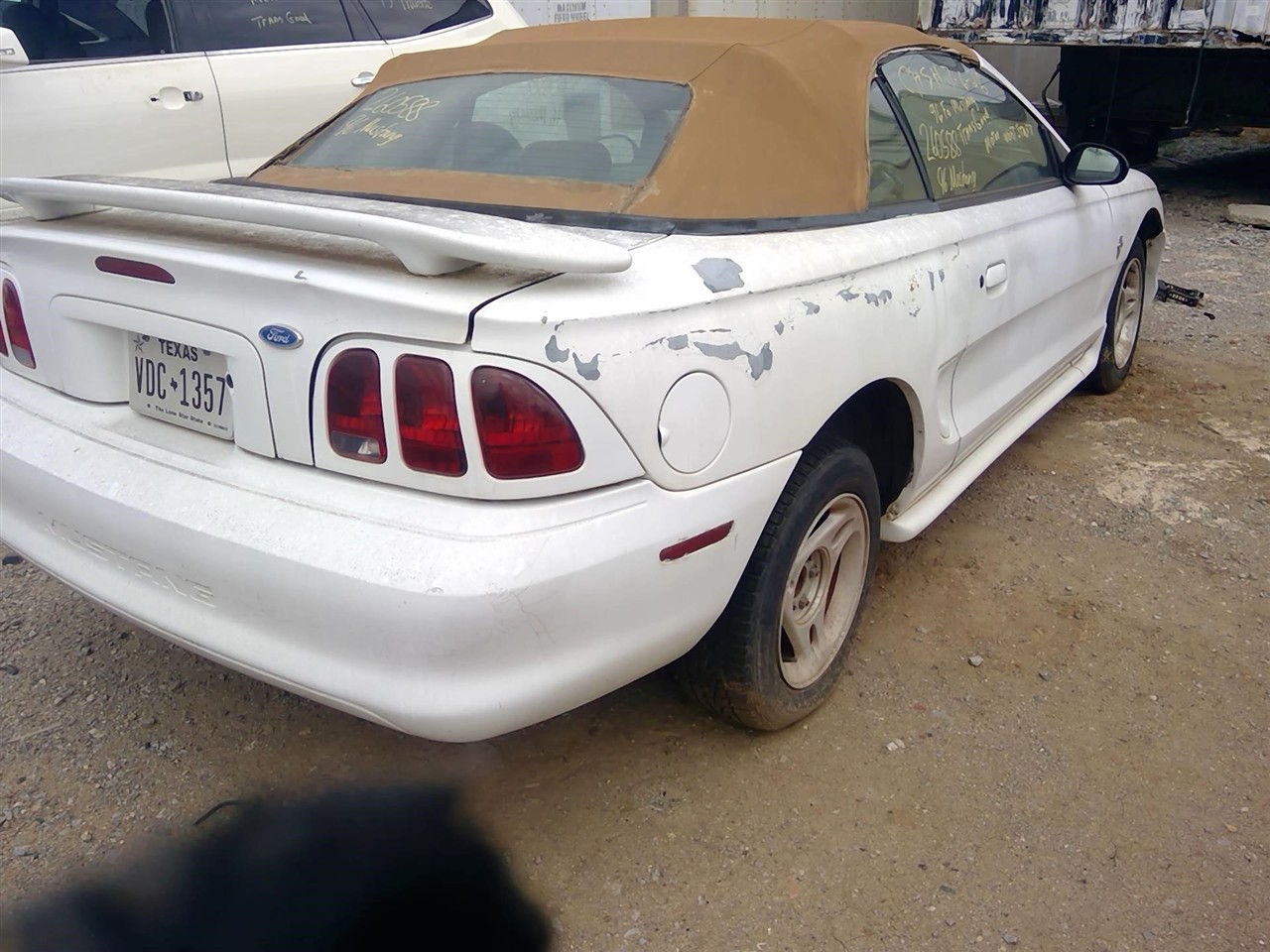 https://f005.backblazeb2.com/file/img-partshotlines-com/Inventory/EX366/Vehicle/11723_06.jpg