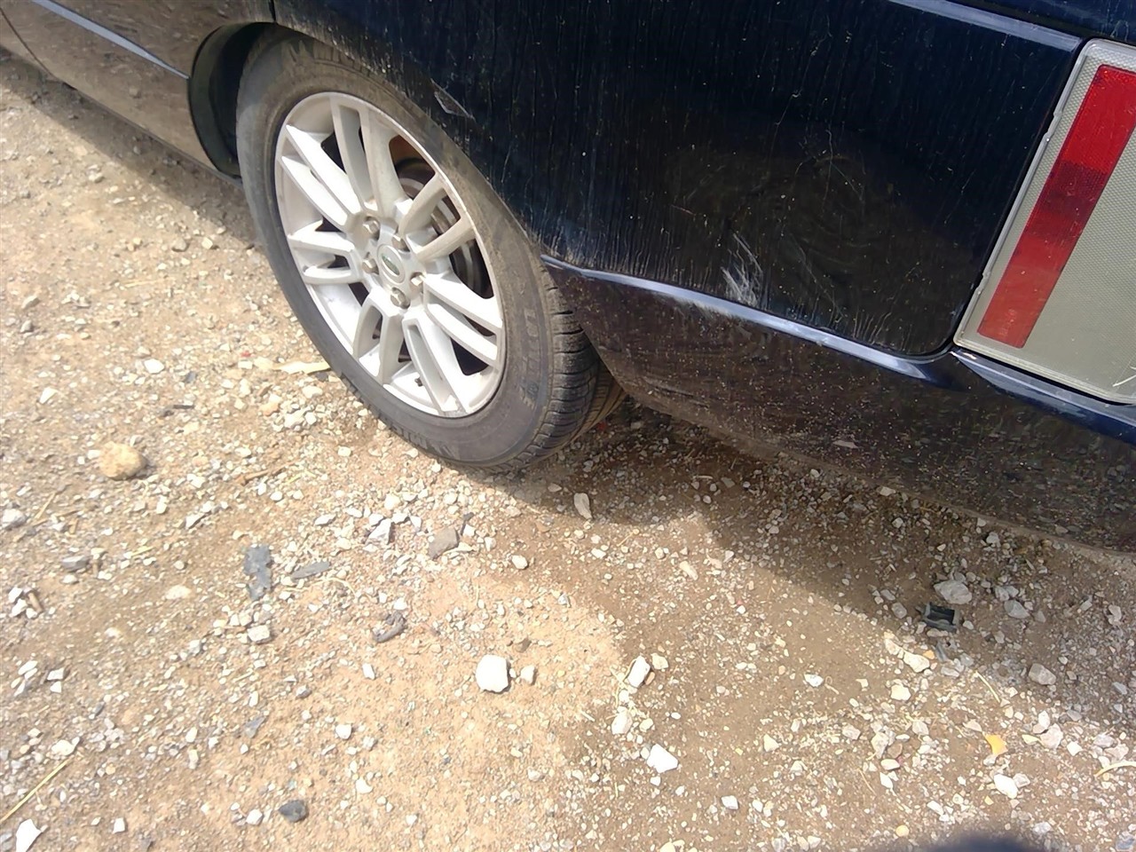 https://f005.backblazeb2.com/file/img-partshotlines-com/Inventory/EX366/Vehicle/11741_08.jpg