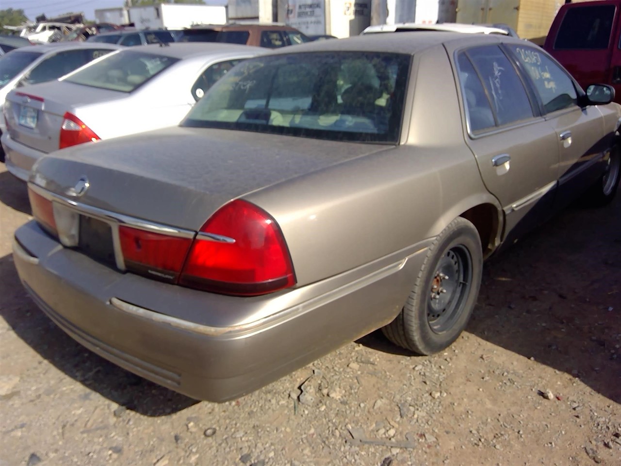 https://f005.backblazeb2.com/file/img-partshotlines-com/Inventory/EX366/Vehicle/11794_07.jpg